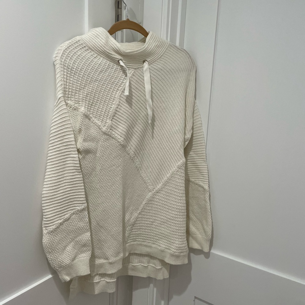 Soft Surrounding White Sweater - Size small - NWT